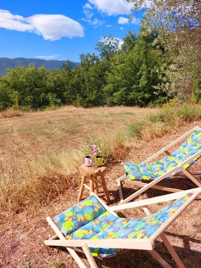 Logement D'Exception Pres Du Colorado Provencal Dans Une Residence Au Calme Avec Piscine Offrant Une Vue Imprenable Sur Le Luberon Depuis Sa Terrasse Viens Екстер'єр фото